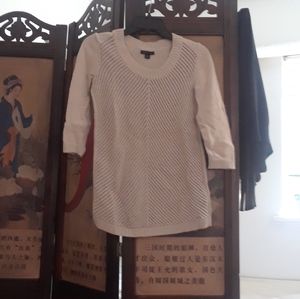 Tommy Hilfigers women's sweater. With crochet pattern. Size extra small.